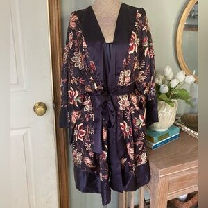 VICTORIA SECRET Gold label kimono